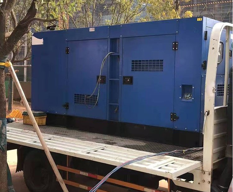 通川柴油发电机组空气滤清器多久更换一次？