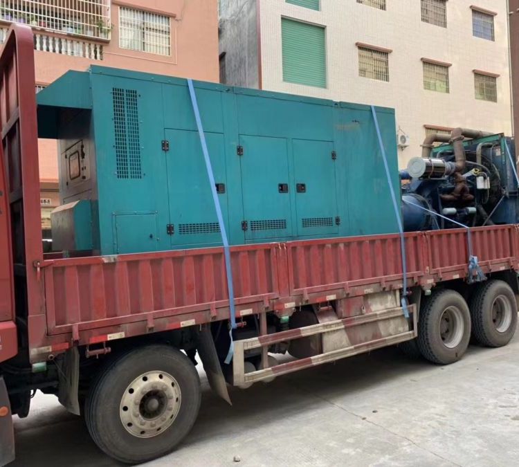 通川如何在不同负载率下确保 400KW 柴油发电机组的正常运行？