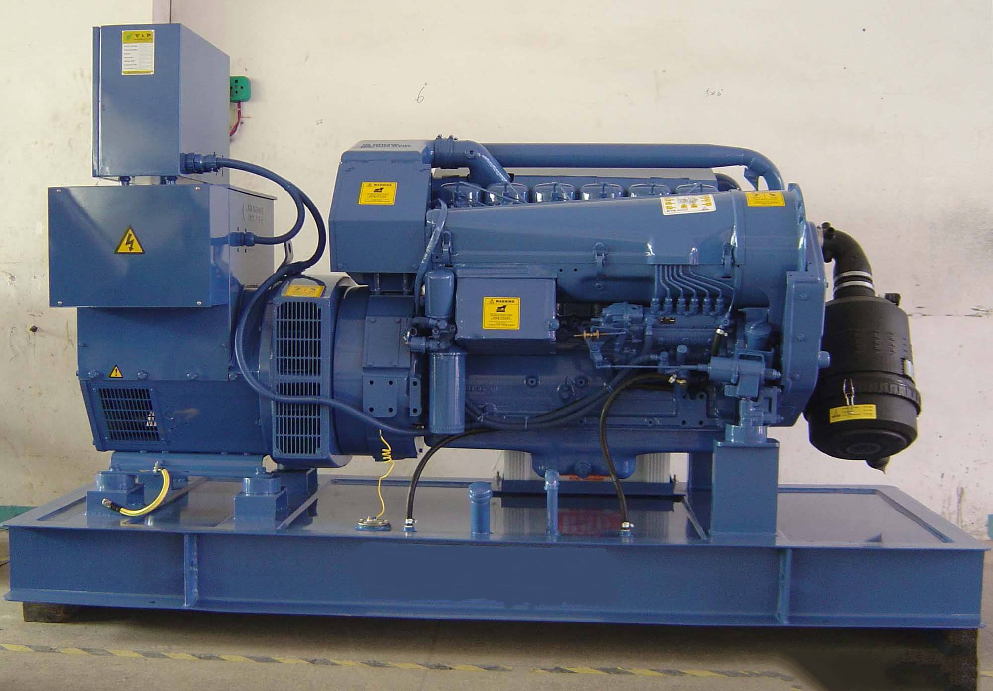 通川汽油发电机组冬季启动前，电瓶需要做哪些检查和维护？